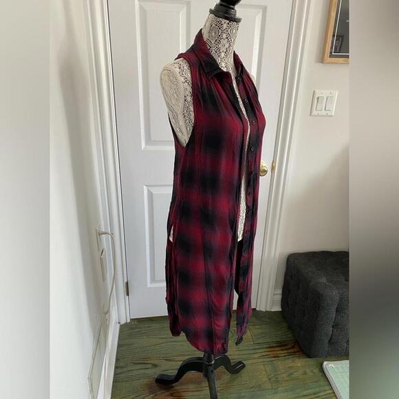 Urban Outfitters Tops - Urban Outfitters sleeveless plaid duster xs/s worn once